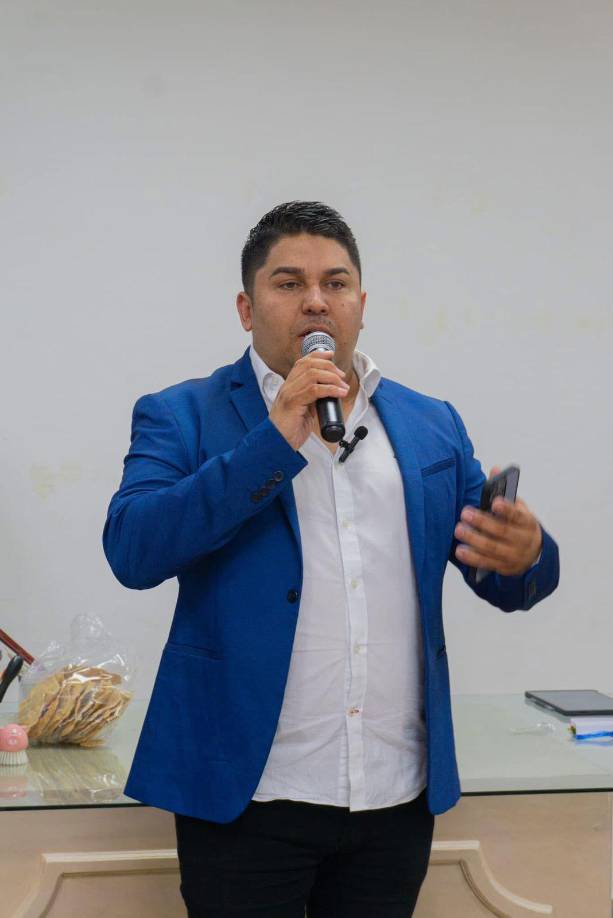 Martín Ortiz asumió desde el 2 de diciembre sus funciones en Telemundo en Houston, Texas.