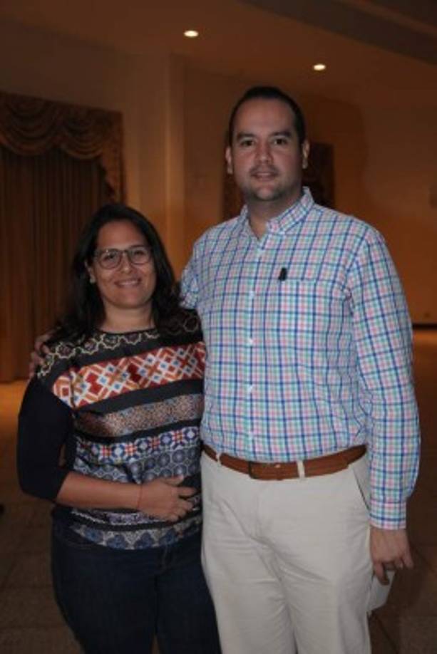 María José y Carlos Alvarado.