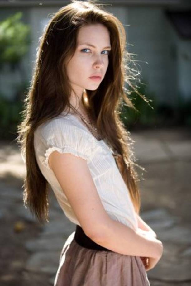 Daveigh Chase tiene 30 años ahora y lejos está de ser la niña aterradora que conocimos en The Ring.