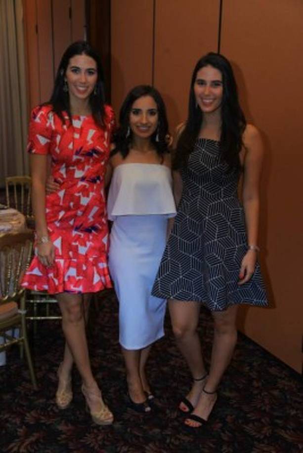 Angie Andonie, Josseline Mourra y Melanie Andonie.