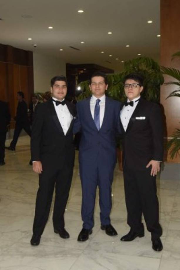 José Hawit, Liam Wolozny y Evertón Herrera.