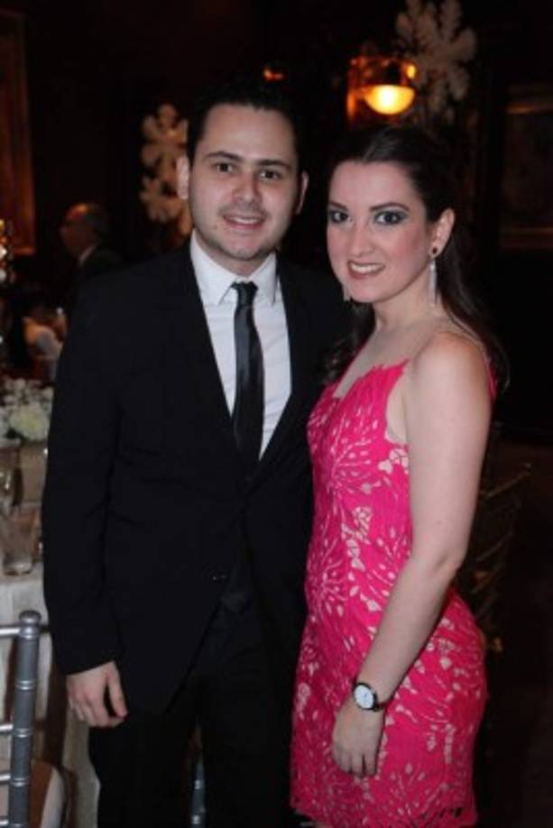 Carlos Mejía y Nora Bueso.