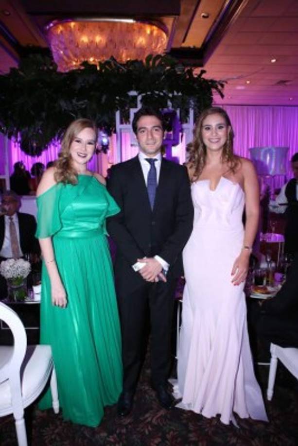 Andrea Pineda, Alejandro Chahín y Daniela Rosenthal.