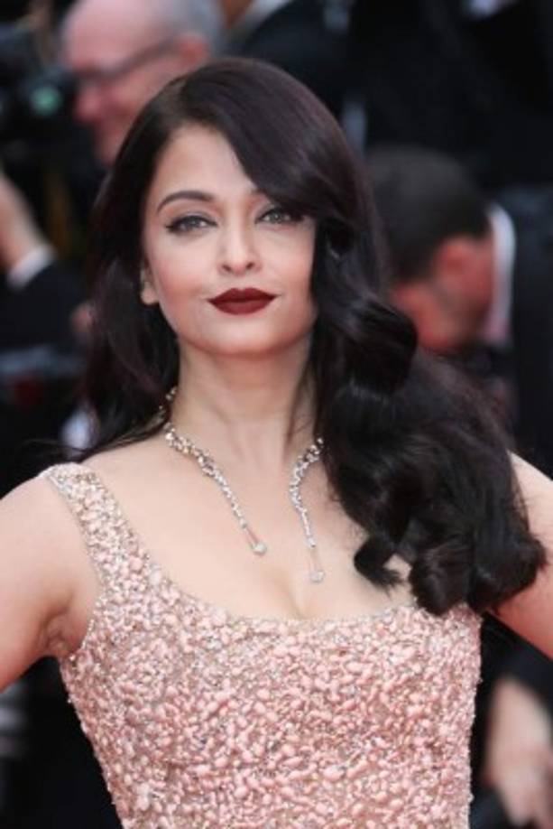 La actriz india lució un maquillaje dramático.