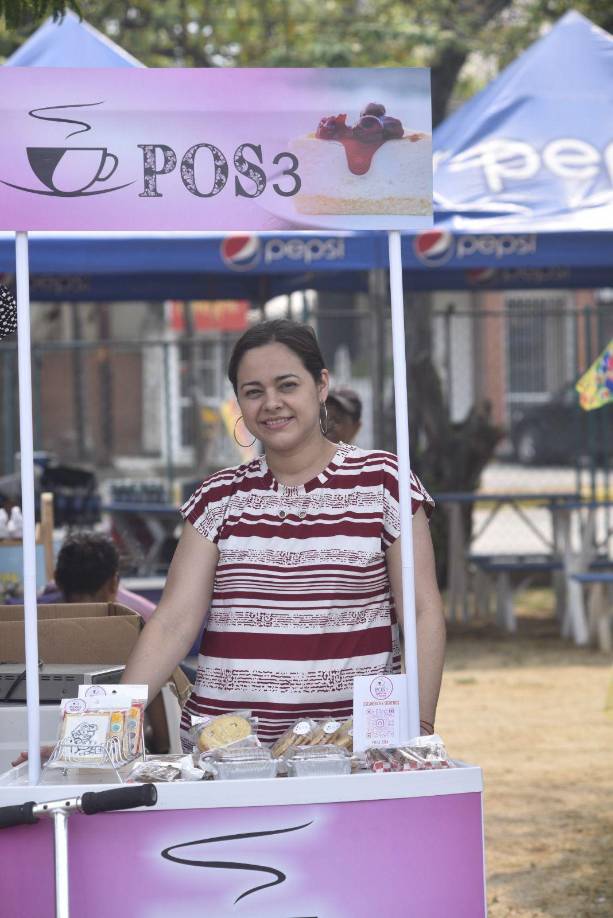 Jessica Guzmán endulzó el sábado de los sampedranos con los deliciosos postres que ofrece en su tienda Pos3.