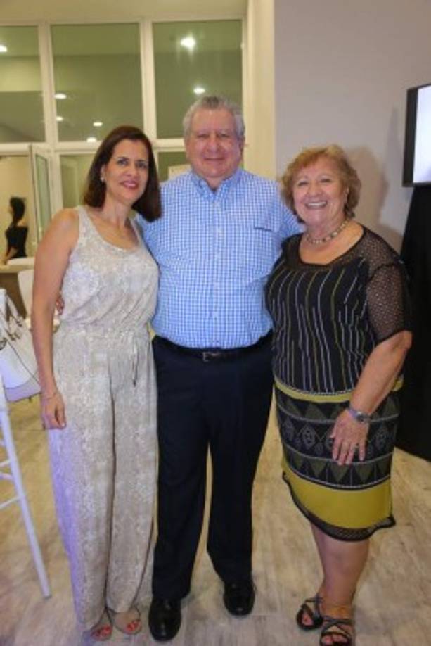 Isabel Bográn, Marco Crespo y Gemma Racciatti.