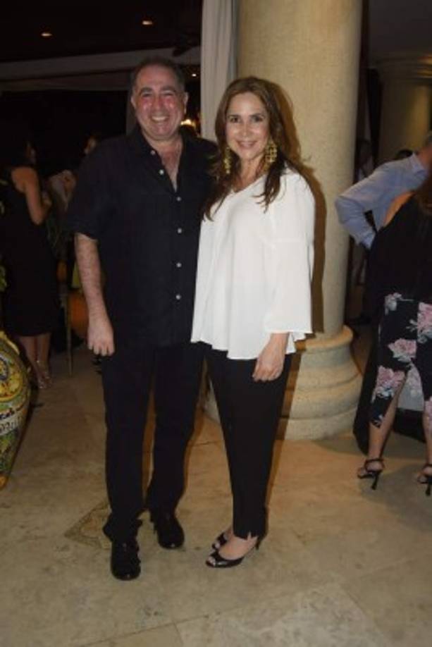 Enrique y Carolina Kafati.