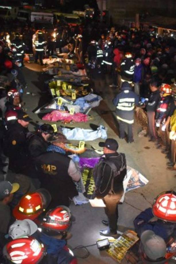 La policía capturó a un hombre sospechoso de conducir el camión que embistió a decenas de indígenas y dejó 18 muertos, tras una persecución en una carretera en el oeste de Guatemala, informó este jueves la institución.