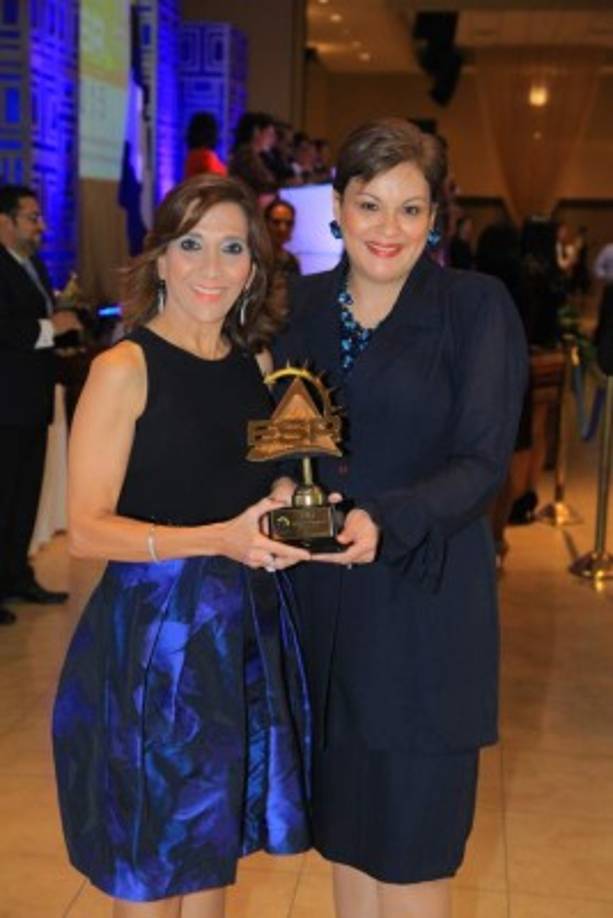 Diana Larach y Elisa Mena