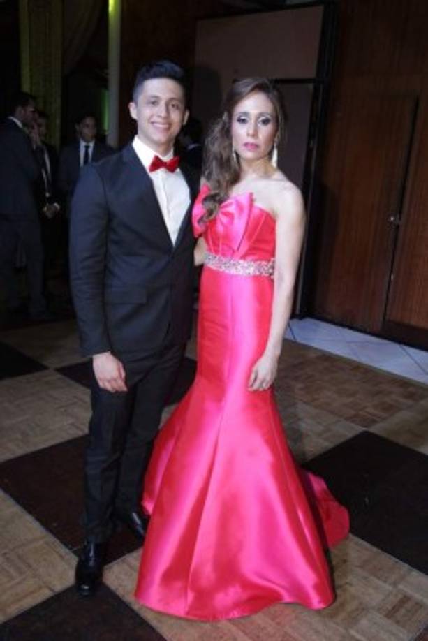 Andrés Sigüenza y Karina Alemán.