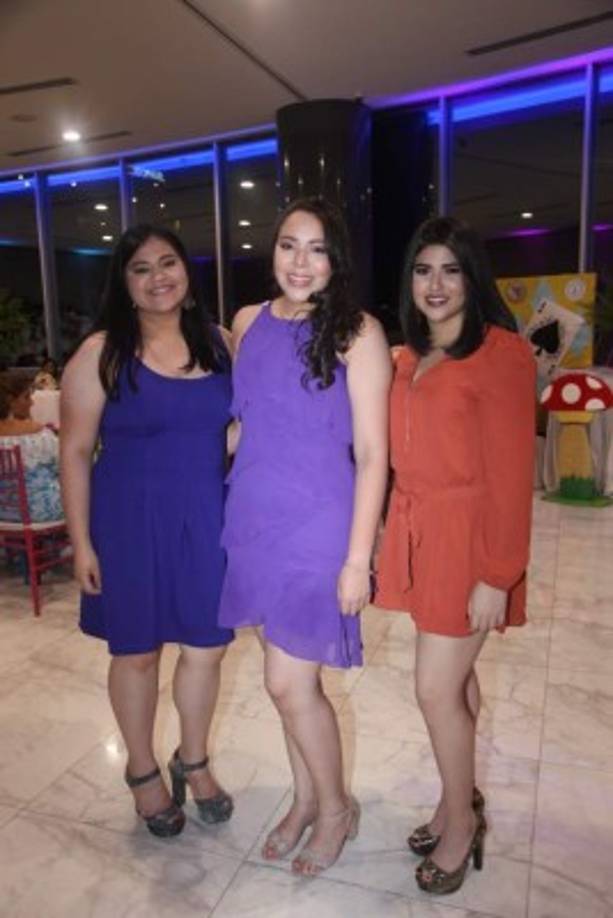 Nisi Rodríguez, Gracia James y Paola Fajardo.