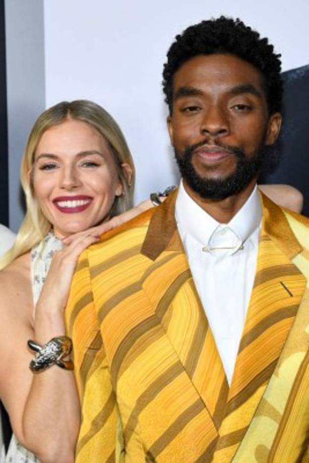 Sienna Miller ha contado a la revista Empire sobre la generosidad del actor, al participar en exitoso el thriller '21 Bridges'.