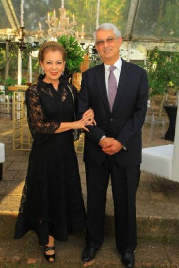 Vicky y Jacobo Atala.