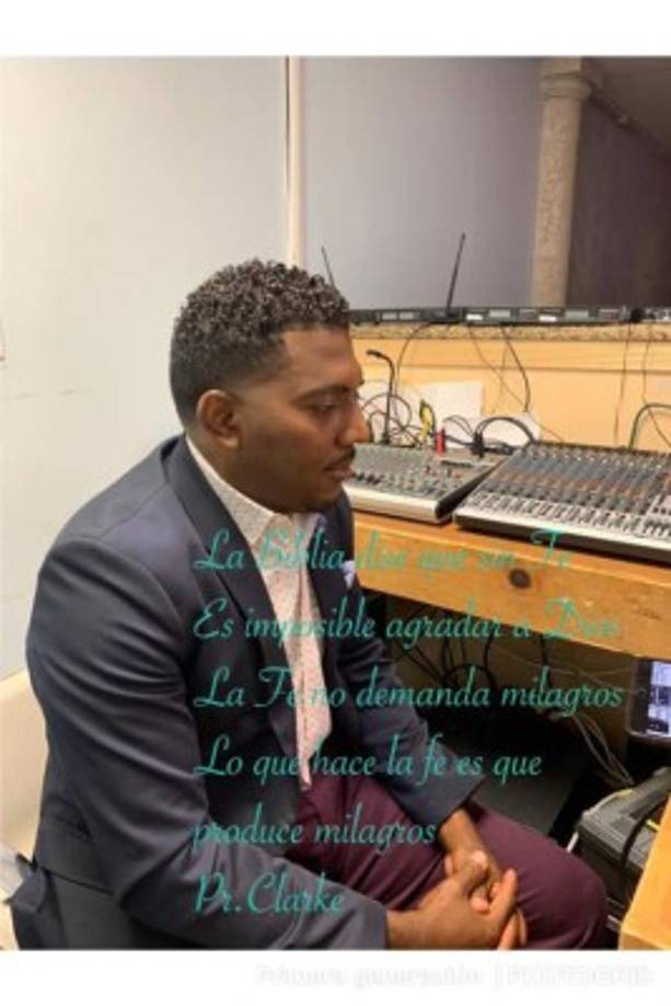 Dos cargos de forzar a un menor de edad a participar en actos sexuales <br/>