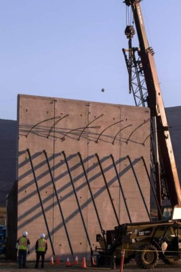 Entre las características que debe tener el muro, es que se pueda ver de un lado al otro de la frontera y que sea construido de tal forma que no se pueda 'cavar por debajo', detalló un portavoz de la la Oficina de Aduanas y Protección Fronteriza (CBP) de EUA.