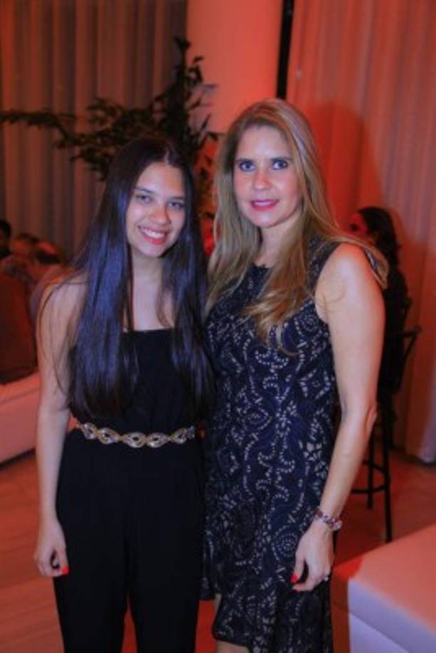 Eugenia y Marisol Salgado.