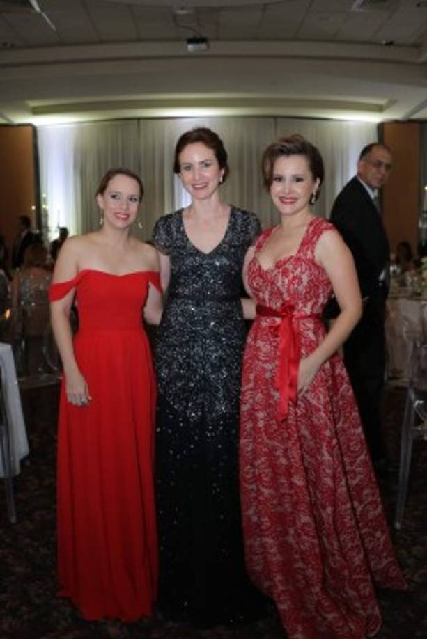 Carolina Ferrera, Denisse Werner y Diana Membreño.