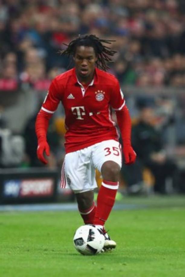 El Inter de Milán habría puesto sus ojos en el portugués Renato Sanches según informa la emisora bavaresa 'TMW'. Los pocos minutos que está teniendo esta temporada bajo las ordenes de Carlo Ancelotti, habrían hecho que el Bayern de Munich estuviera valorando una cesión .