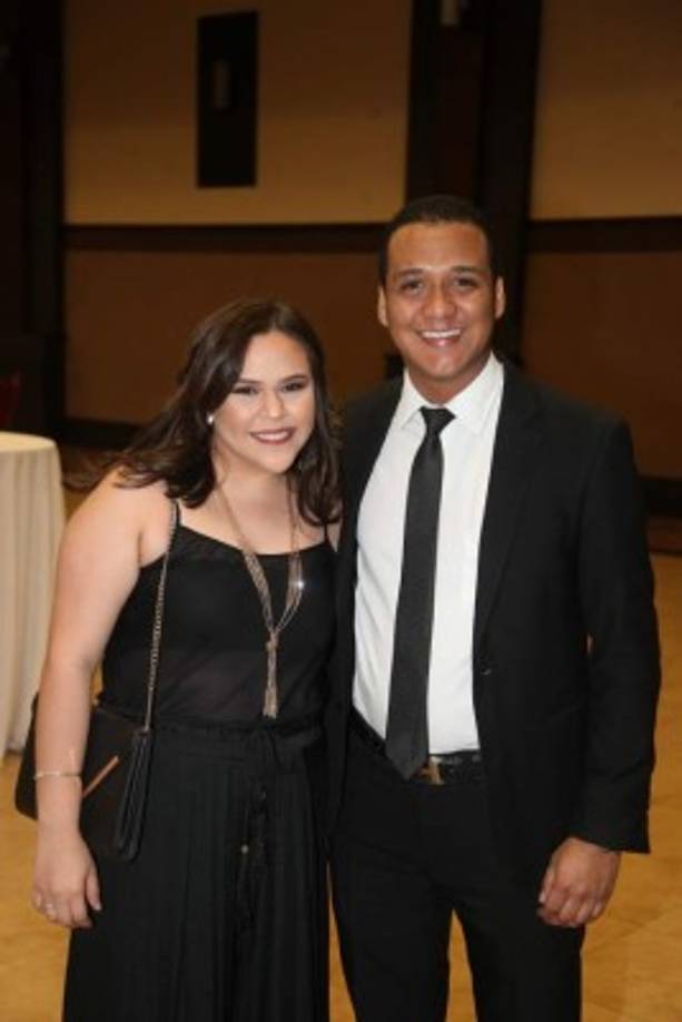 Cinthia Aguilar y Josué Oviedo.