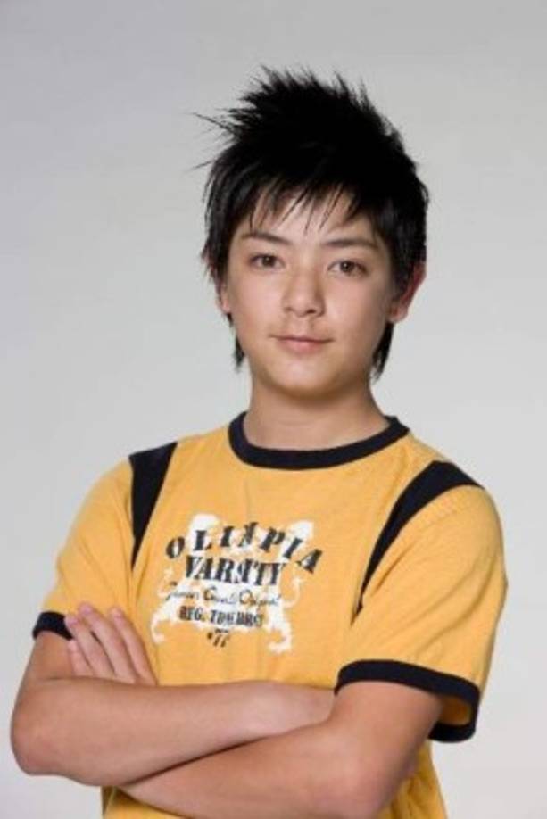 Beng Zeng es un actor que desde muy niño comenzó a trabajar en la televisión. Pero ahora ya cuenta con 26 años de edad y luce muy cambiado.