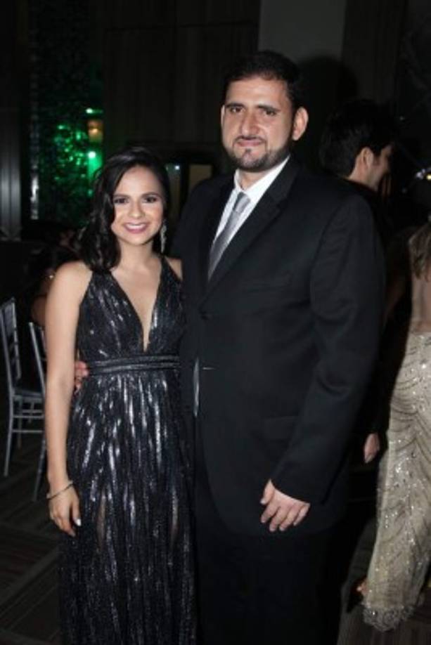 Carol Perelló y Elías Handal.