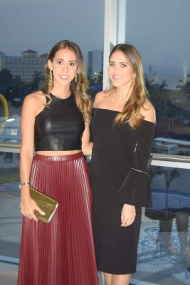 Vivi Mourra y Erica Andonie.