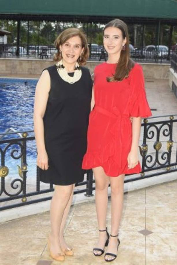 Marlen y Nicolle Chahín.