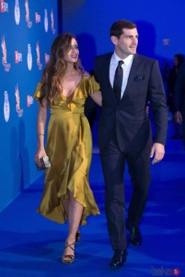 Iker y Sara siempre se han caracterizado por mantener su vida privada en la intimidad de su hogar, pero durante una entrevista, la periodista comentó cómo llevaban eso de encontrar ratitos a solas. ''Al final planeamos más que hacemos. Cuando nos vamos a escapar solos nos da pena y nos los llevamos. Sí que hacemos muchas cenas y eso pero es verdad que a la hora de irnos, cuesta''.