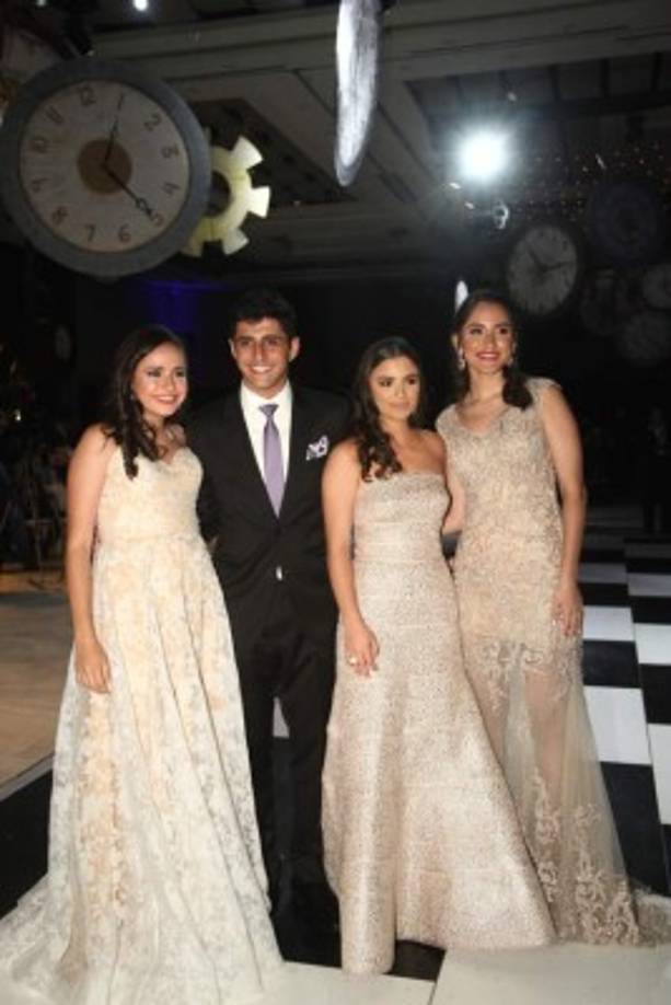 Laura Handal, Mauricio Kattán, Marielle Hawit y Melissa Santos.