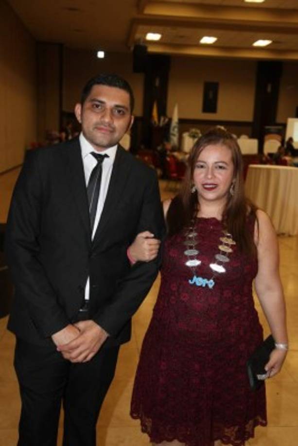 William Orellana y Pamela Vásquez.