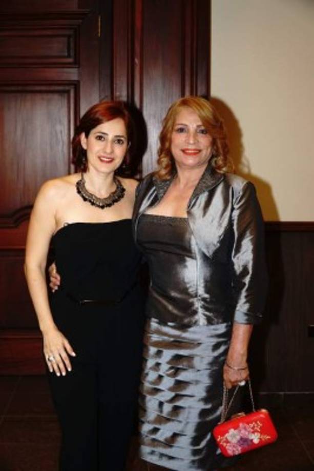 Melissa Kattán y Esperanza Suárez.