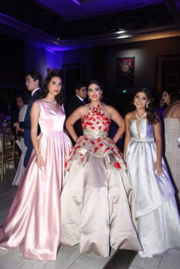 Estefanía Simán, Fadia Yacamán y Alejandra Camacho.