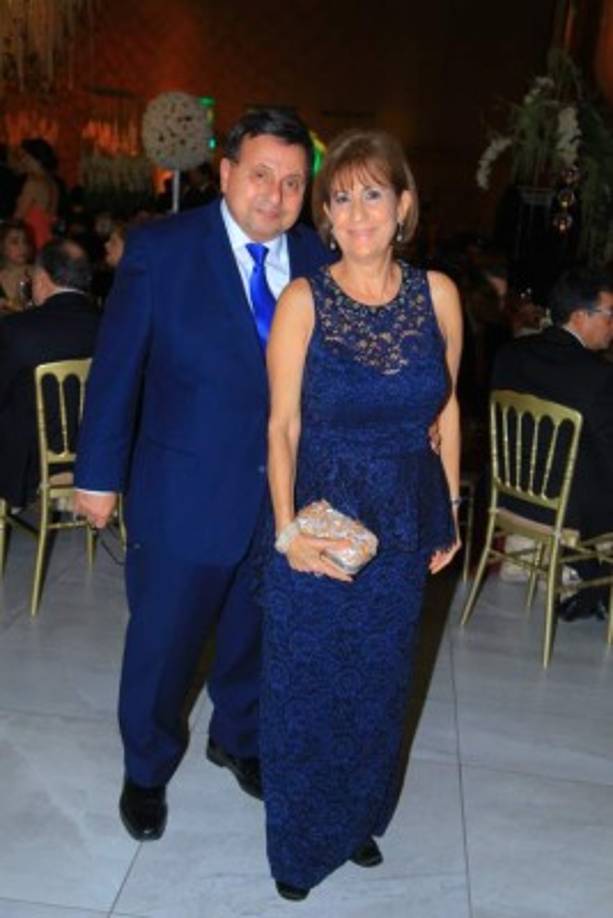 Les y Lucette Talamas.