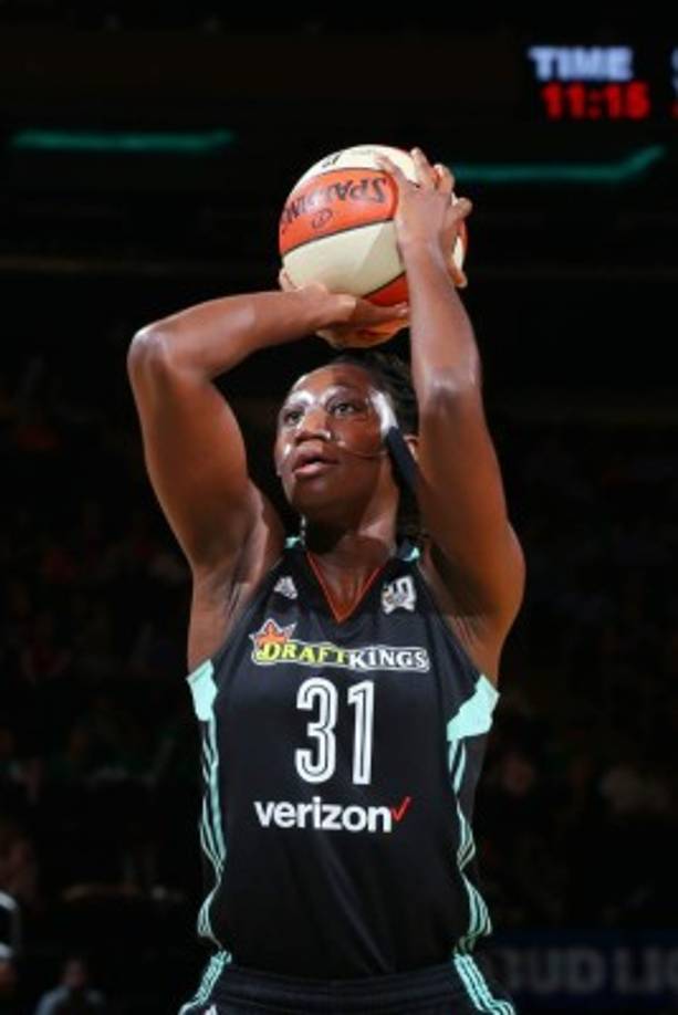 NEW ORLEANS, LA - SEPTEMBER 26: Mark Ingram #22 of the New Orleans Saints runs for a touchdown during the second half of a game against the Atlanta Falcons at the Mercedes-Benz Superdome on September 26, 2016 in New Orleans, Louisiana. Jonathan Bachman/Getty Images/AFP