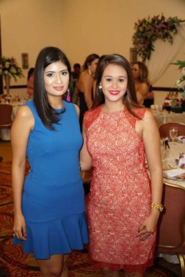 Sara Reyes y Andrea Larios.