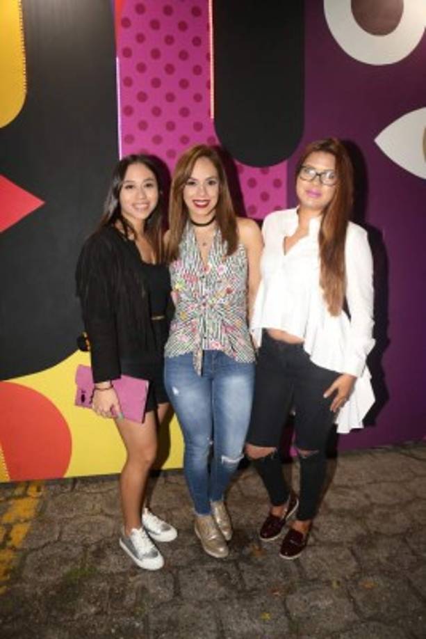 Azaria Canales, Pao Lazaroni y Daya Valle.