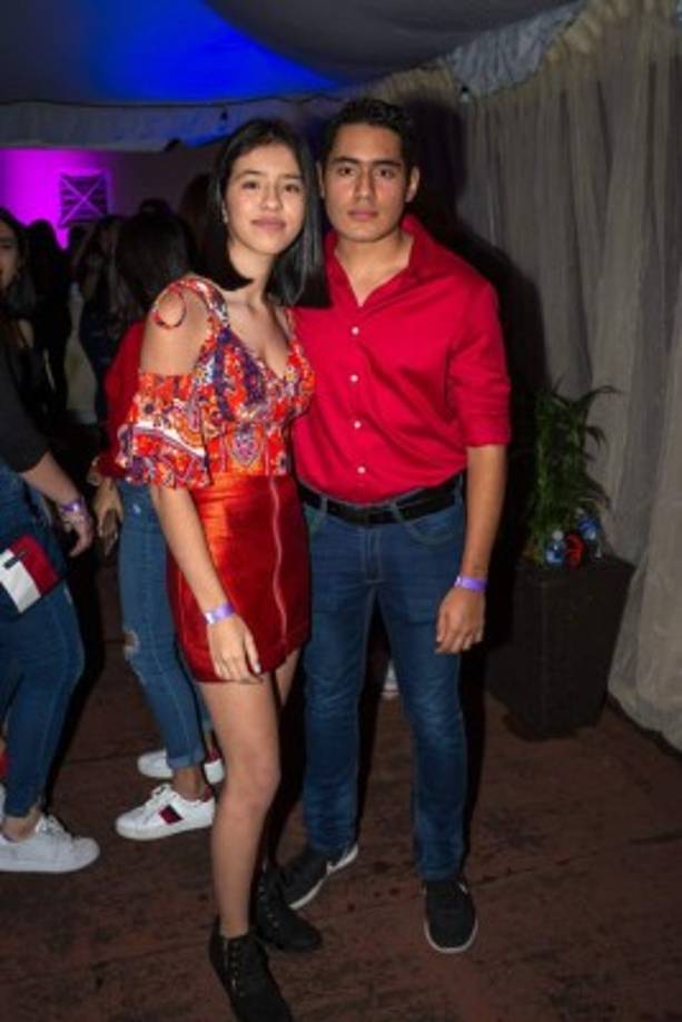 Jennifer Menjívar y Chris Maldonado.