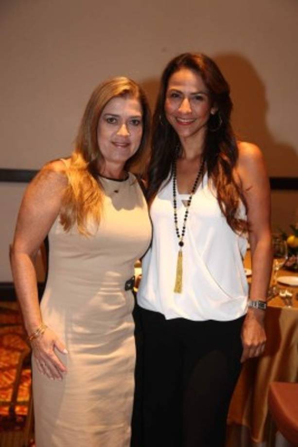 Martha Londoño y Clau Chon.