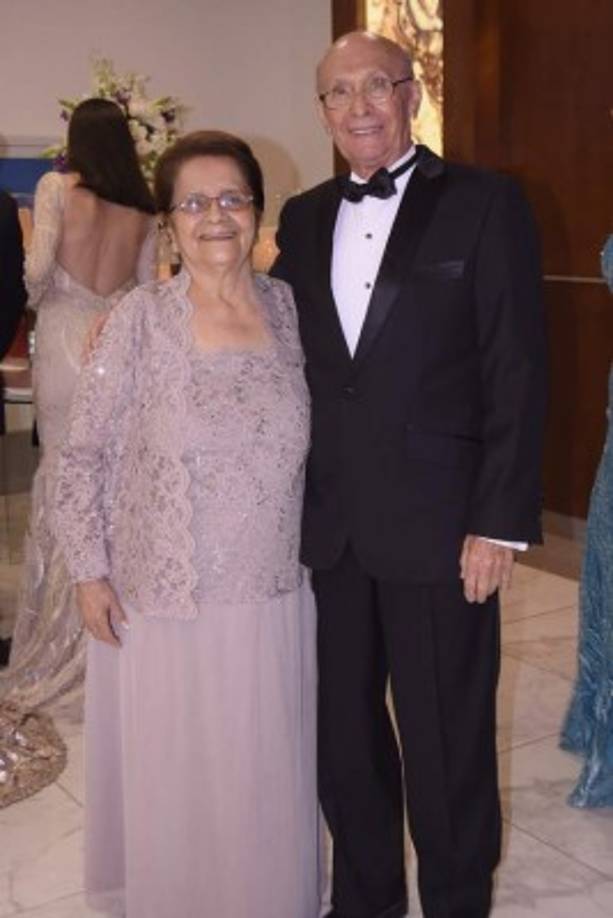 Carmen y Minor Bahr.