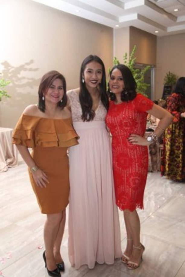 Fernanda Mendoza, Arleth Cornejo y Zuly Alvarenga.
