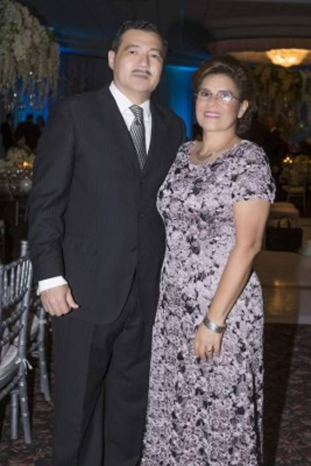 Lisandro y Carmen Orellana.