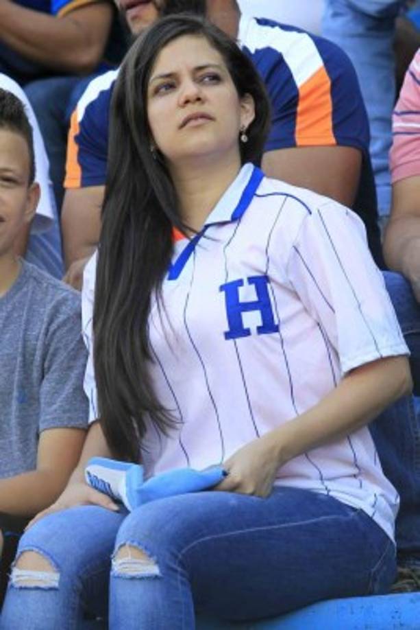 Concentración al 100% para ver a la Bicolor que necesita de la victoria tras la derrota ante Panamá.