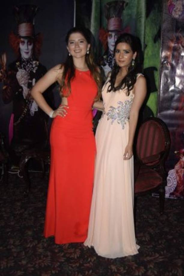 Laura Acosta y Claudia Bueso.