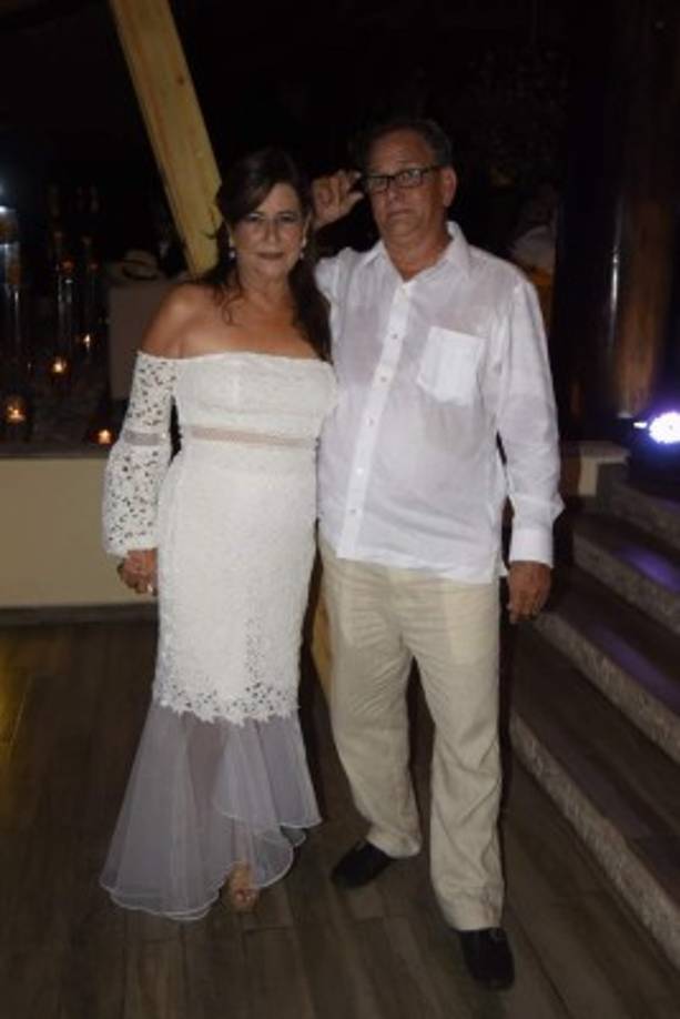 Maritza y Carlos Pineda.