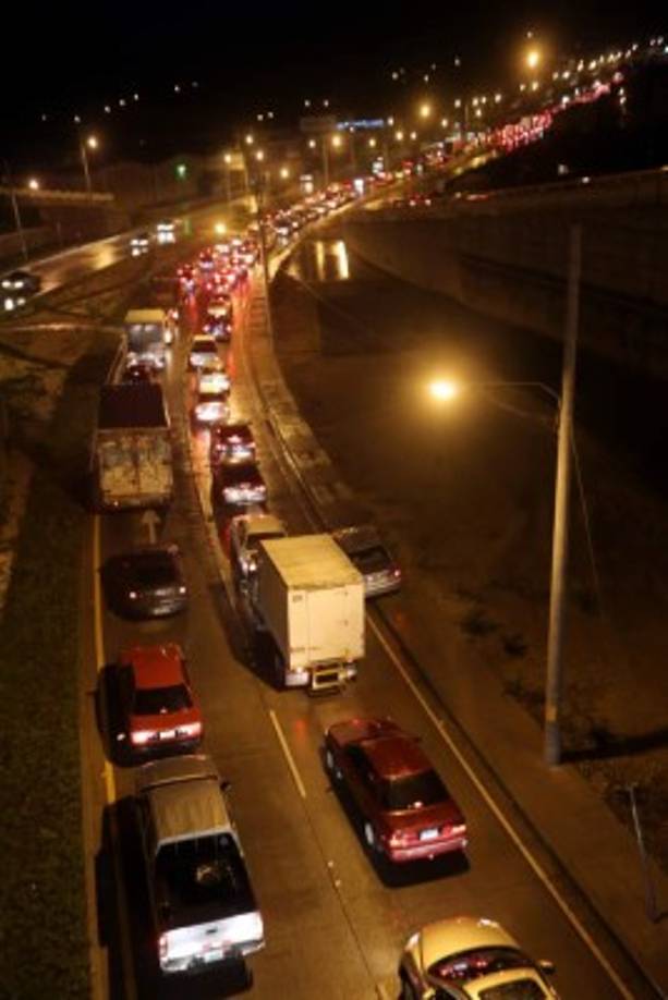 Las precipitaciones ocasionaron congestionamiento vial en diversos sectores de la capital hondureña.