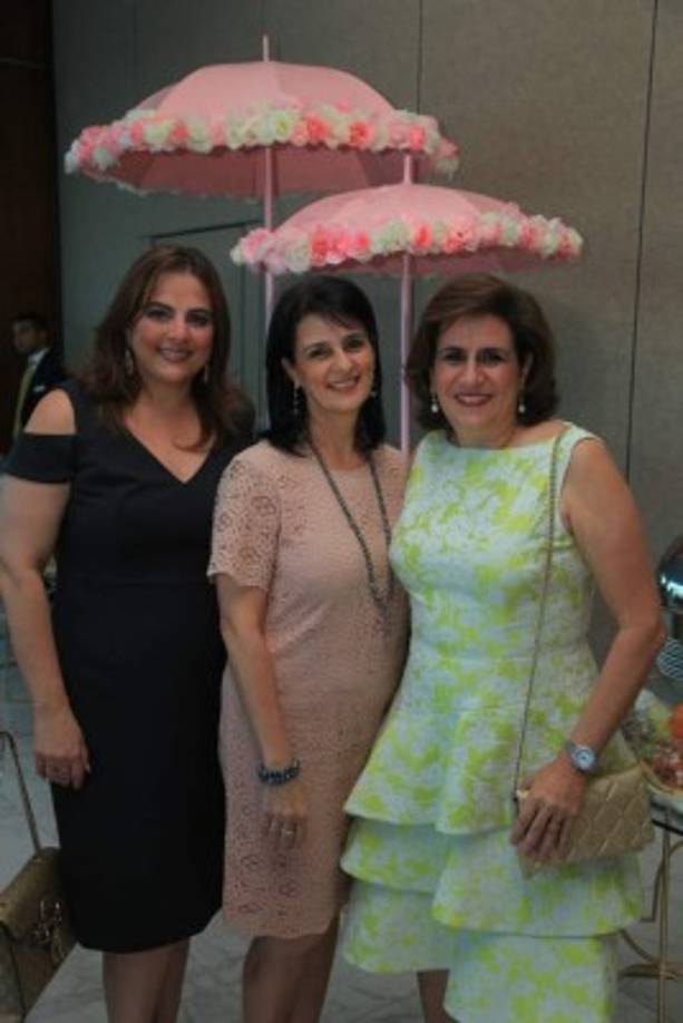 Carol Zummar, Carol Facussé y Rosemary Andonie.