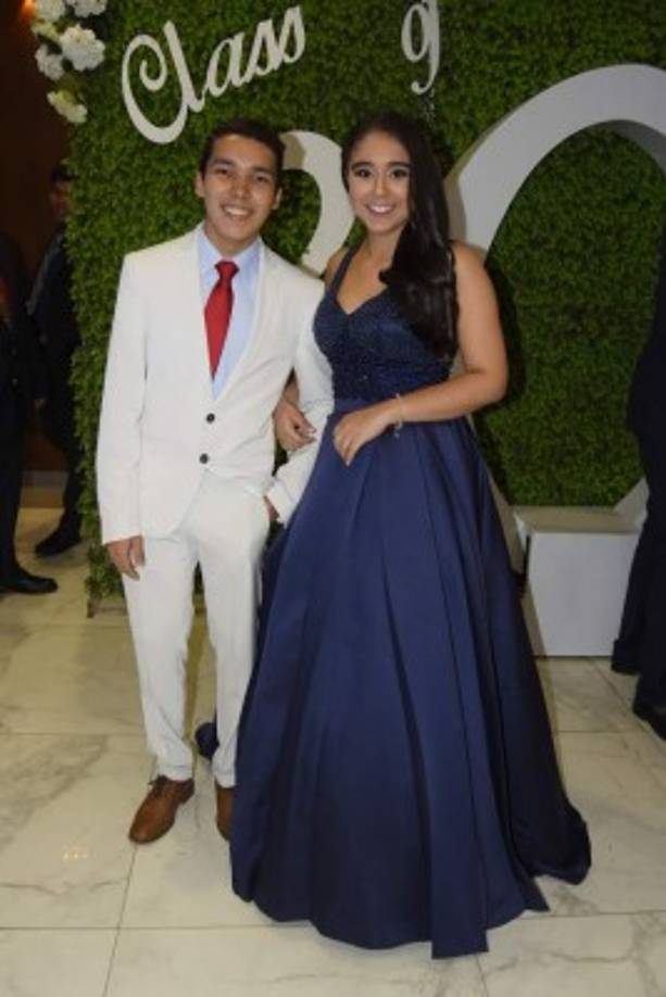 Douglas Mejía y Andrea Rodríguez.