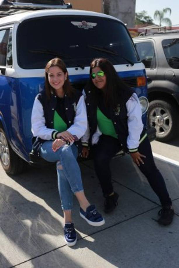 Ale Valenzuela y Sonia Gámez.