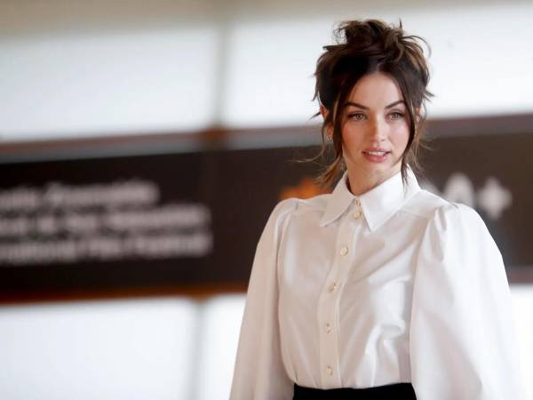 La bella actriz cubana, Ana de Armas, en una imagen de archivo.