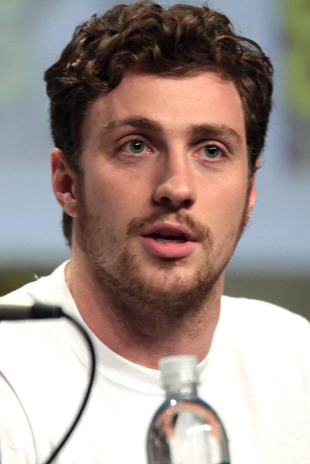 Aaron Perry Taylor-Johnson es un actor, guionista y productor británico. Nació el 13 de junio de 1990, por lo tanto tiene 34 años. 